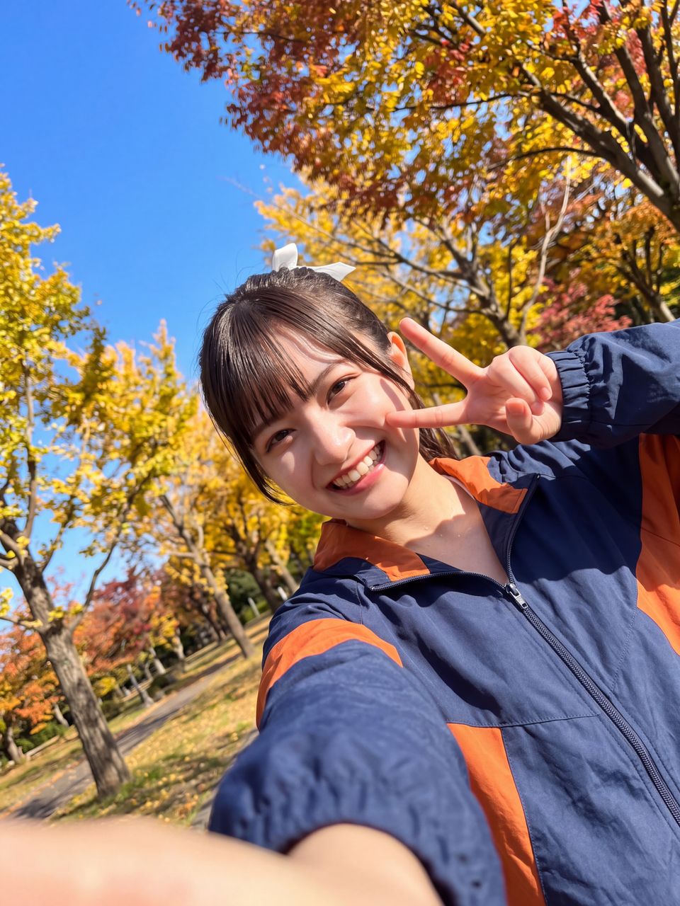 朝ランの充実感いっぱいでピースサインをする瀬戸朝陽の自撮り
